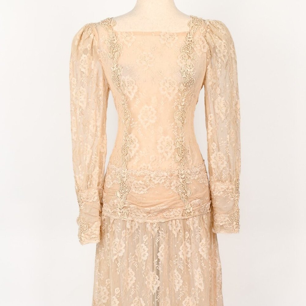 Vintage *DEADSTOCK* 80s Nude Sheer Lace Floral Drop Waist Bridal Wedding Dress